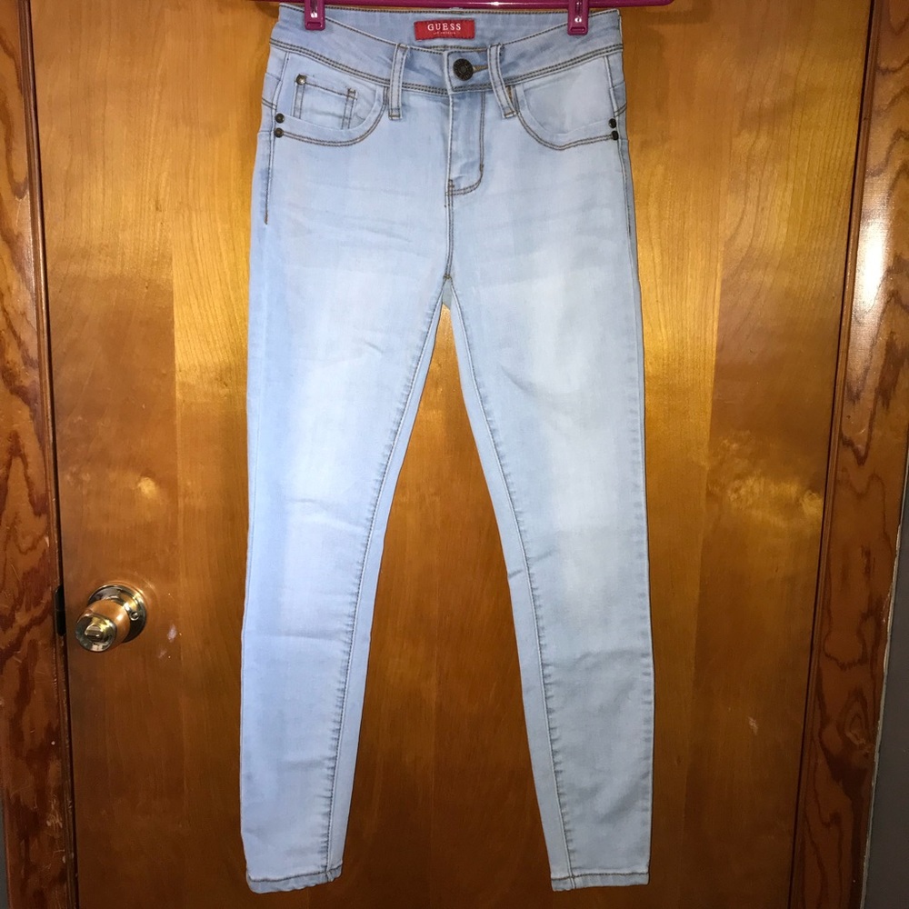 GUESS Skinny Jeans (Light Denim)